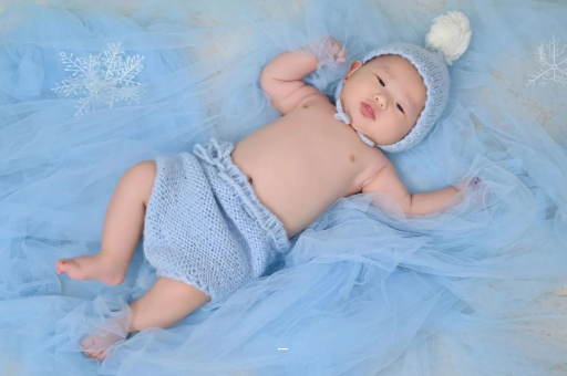 亳州宝宝几个月可以吃饭